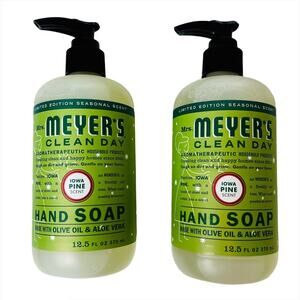 Mrs Meyer’s NWT Limited Edition Iowa Pine 2 Soaps